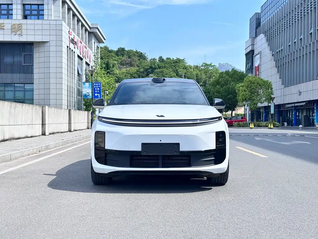 Li Auto Li L6 2024