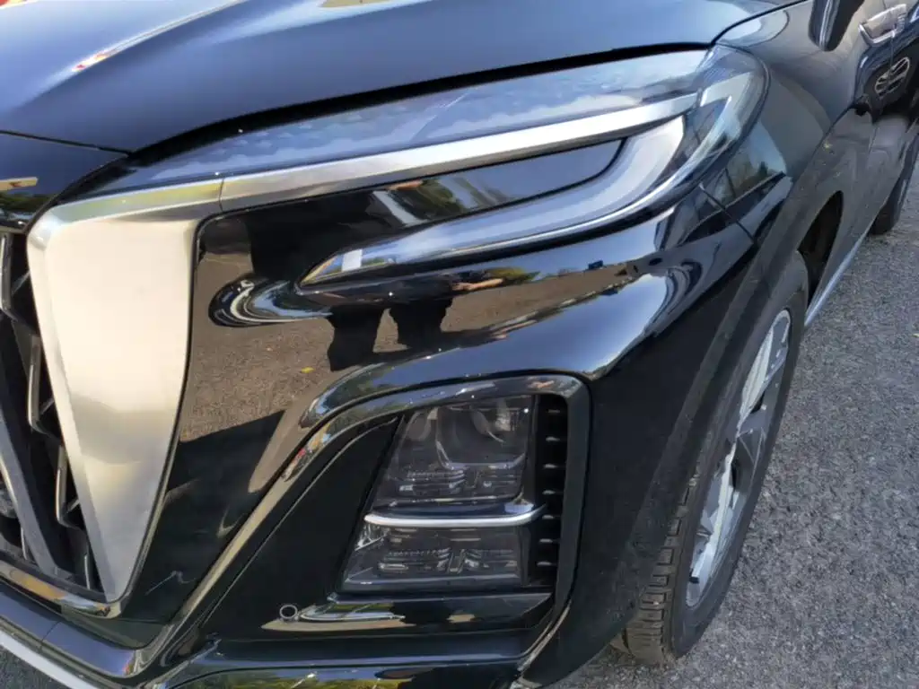 Hongqi Hongqi HS3 PHEV — миниатюра 24