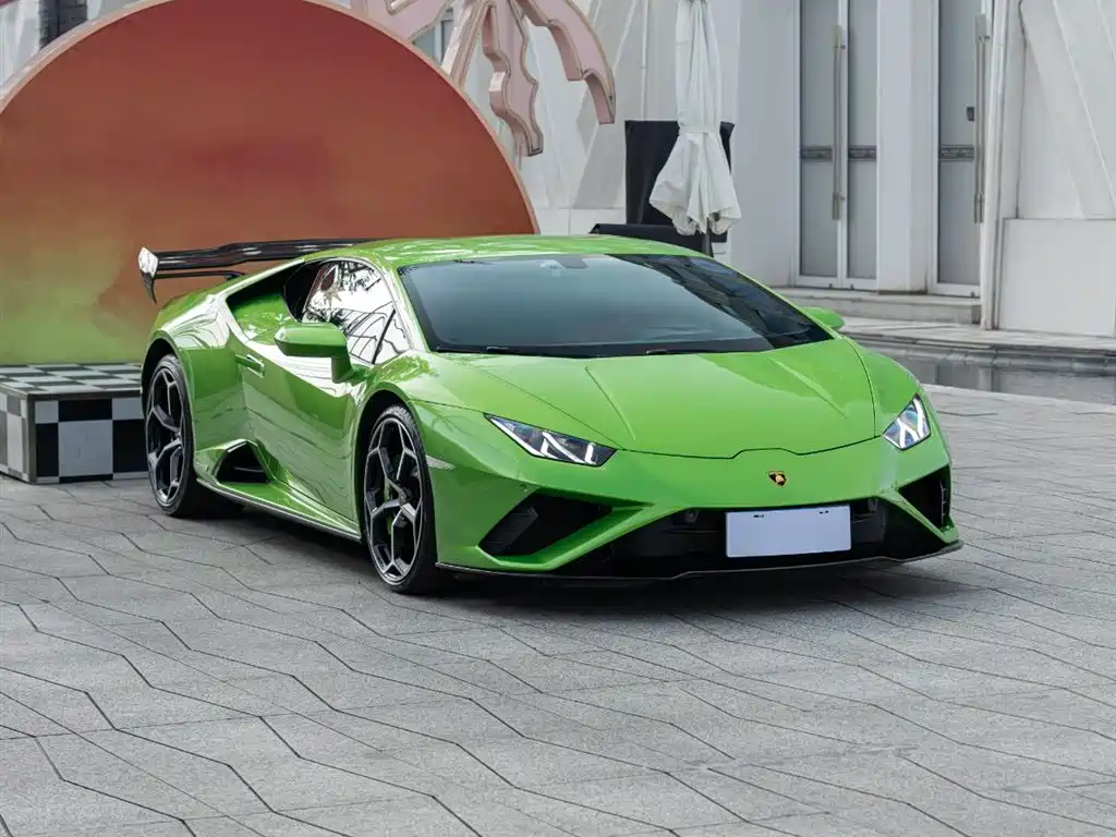 LAMBORGHINI HURACÁN