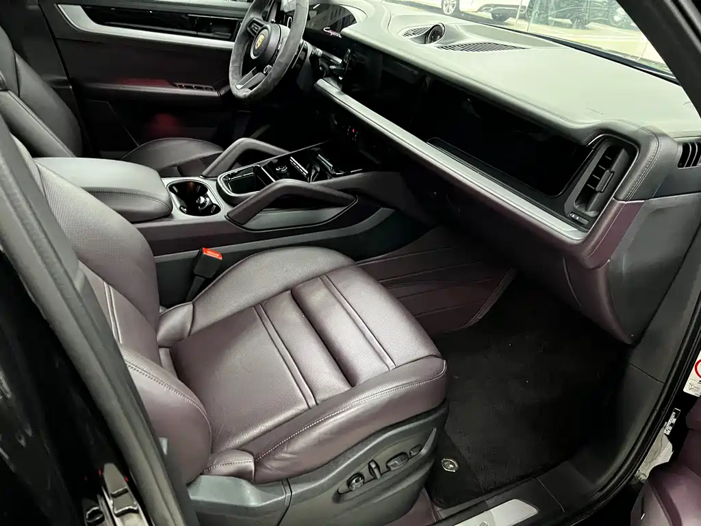Porsche Cayenne — миниатюра 17