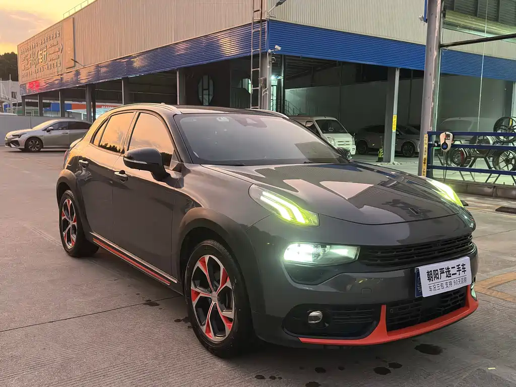 Lynk & Co 02 — миниатюра 3