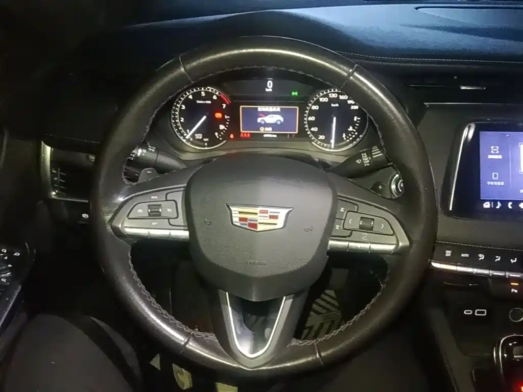 Cadillac XT4 — миниатюра 11