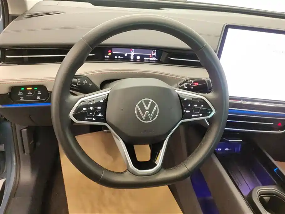 VOLKSWAGEN ID.7 VIZZION