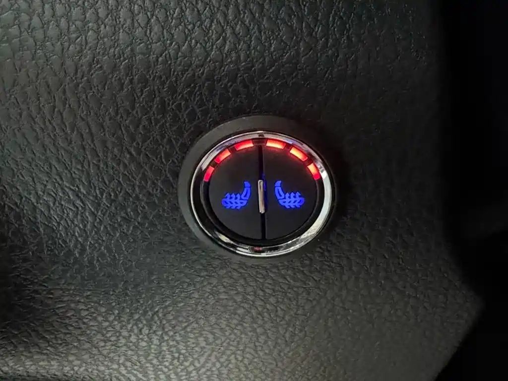 Toyota Yaris L — миниатюра 15