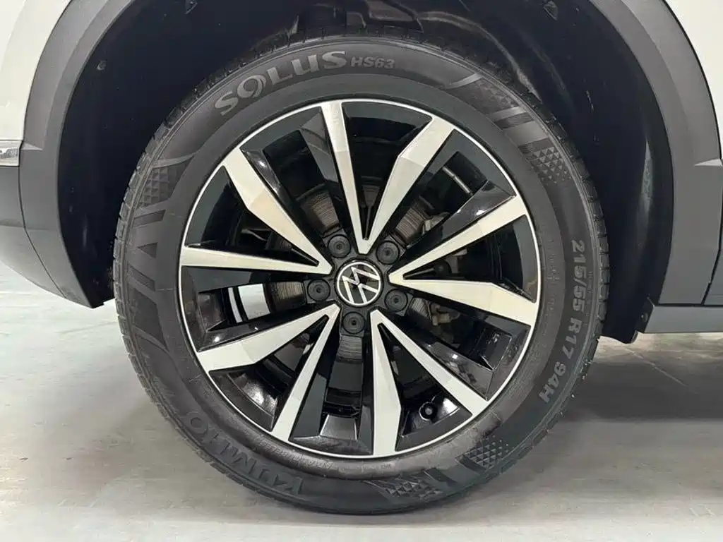Volkswagen T-Roc — миниатюра 18