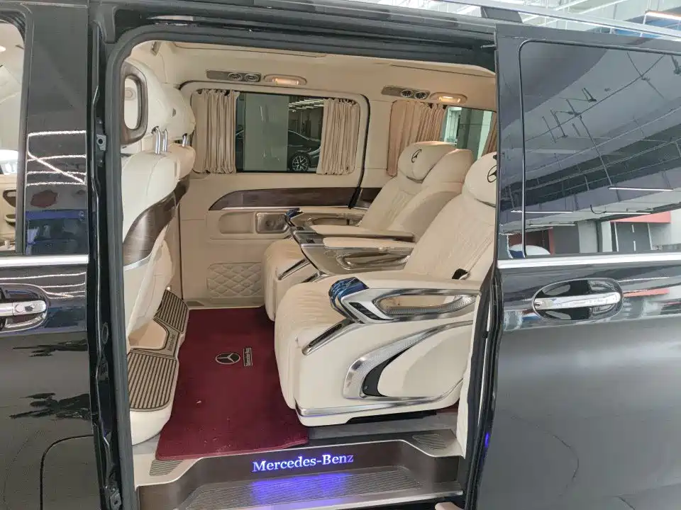 Mercedes-Benz V-Class — миниатюра 7