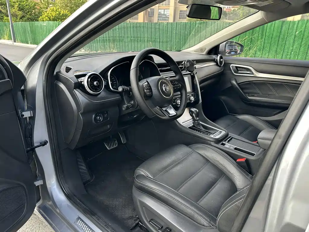 MG MG6 — миниатюра 4