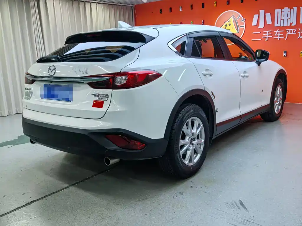 MAZDA CX 4