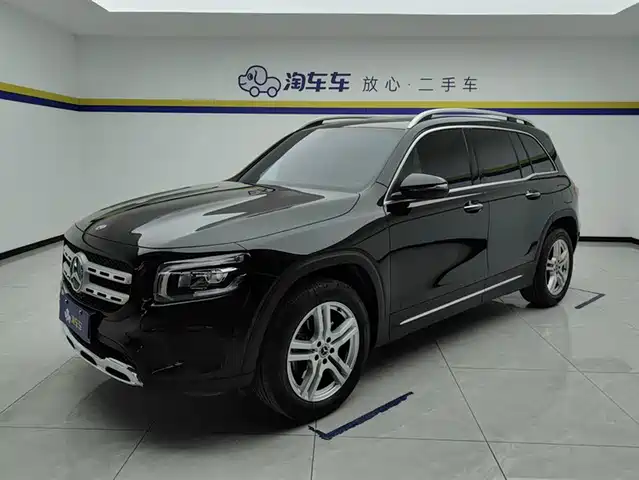 MERCEDES-BENZ GLB
