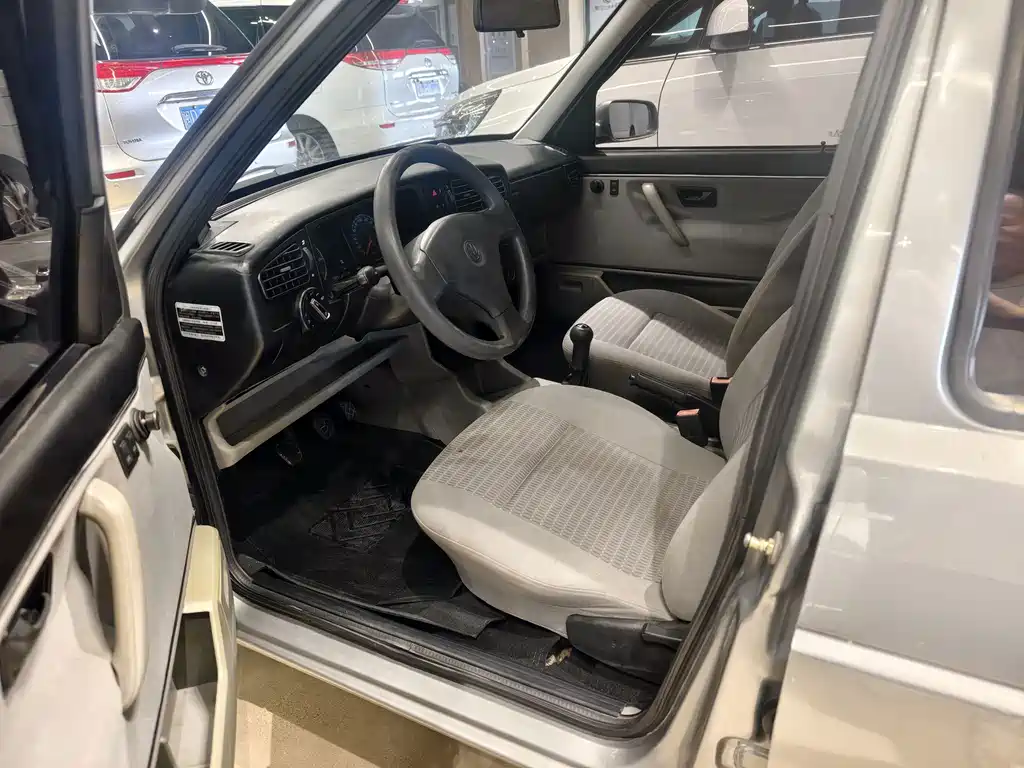 Volkswagen Jetta — миниатюра 2