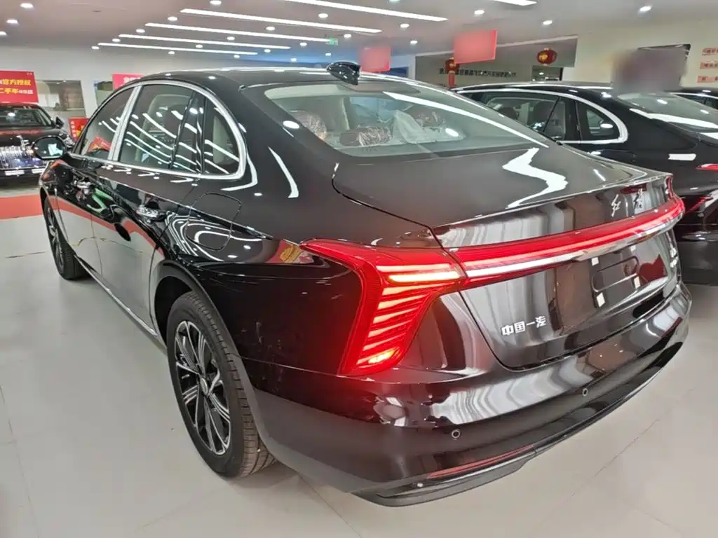 Hongqi Hongqi H5 PHEV — миниатюра 5