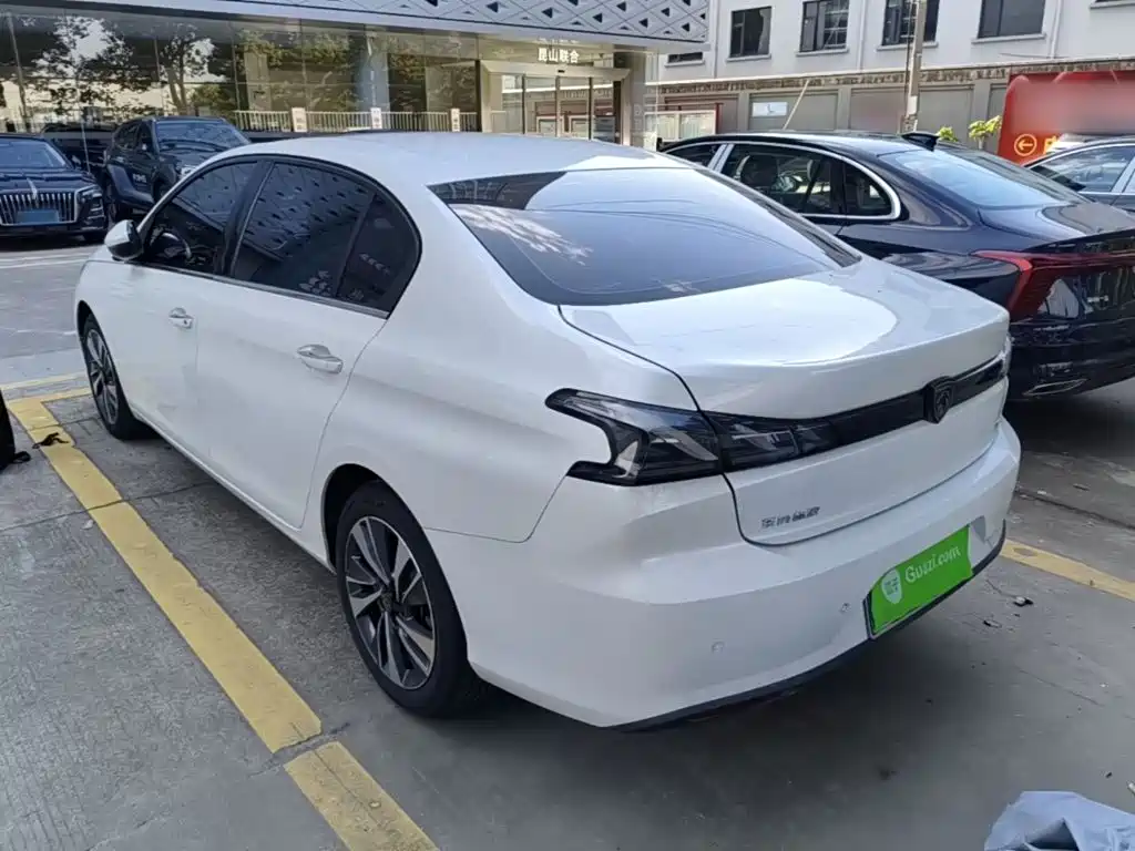 Peugeot 408 — миниатюра 5