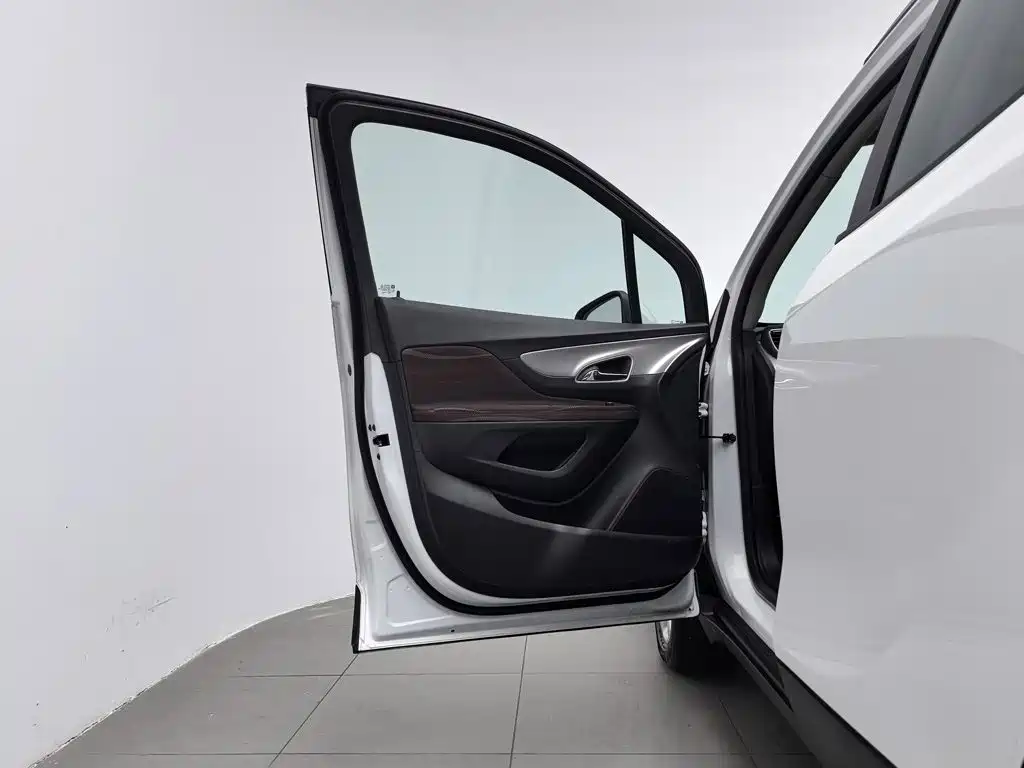 Buick Encore — миниатюра 8