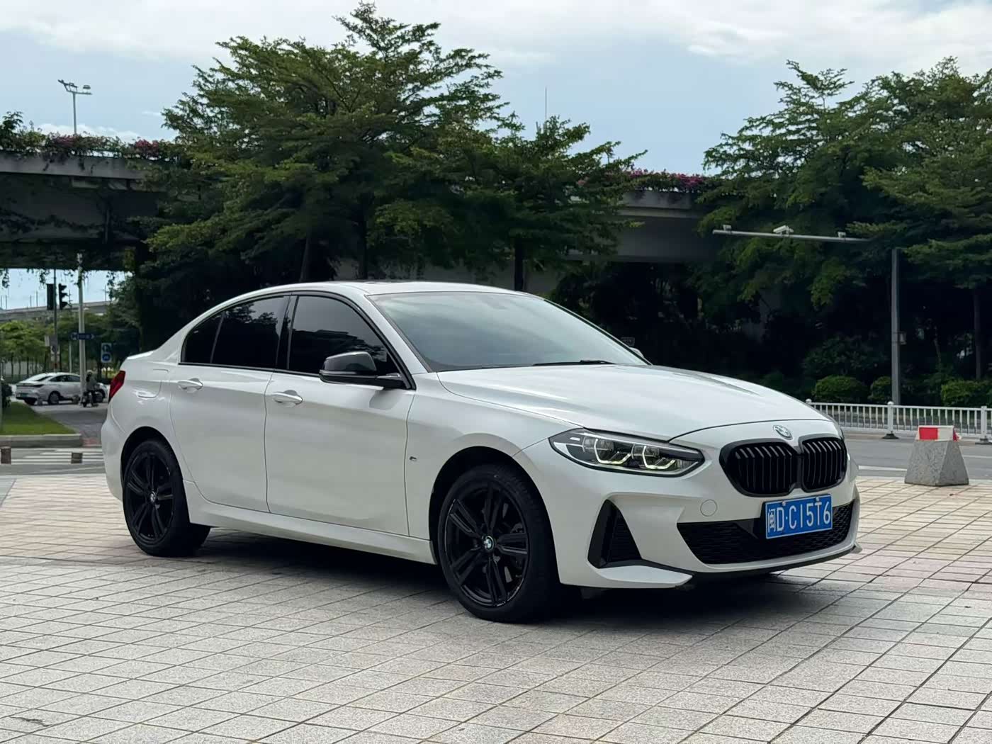 BMW 1 Series 1.5 л 2022 г. Белый, пробег 50000 км