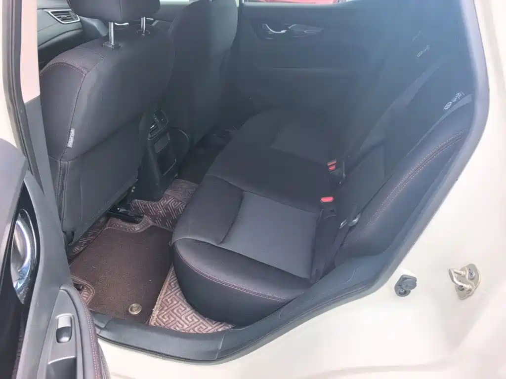 Nissan Qashqai — миниатюра 17