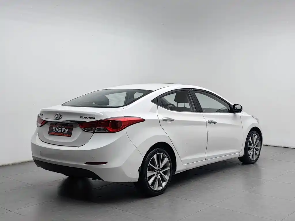Hyundai Elantra Langdong — миниатюра 2