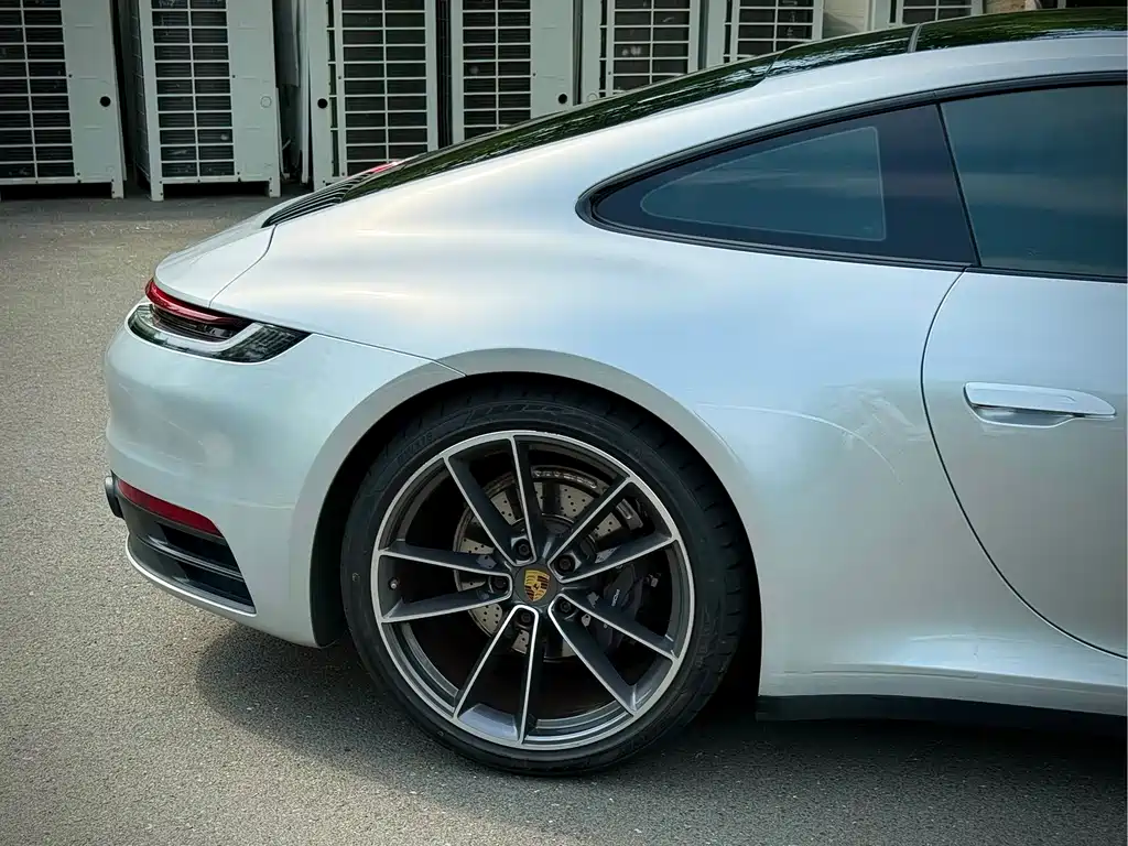 Porsche 911 2020 Carrera 3.0T