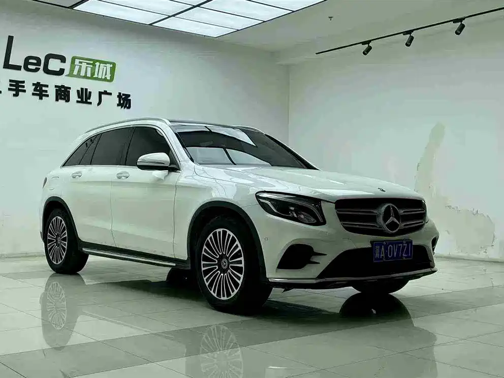 MERCEDES-BENZ GLC