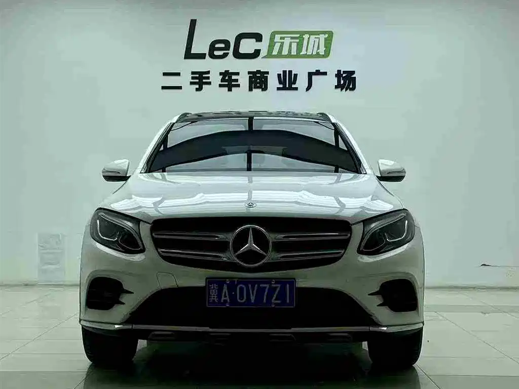 MERCEDES-BENZ GLC