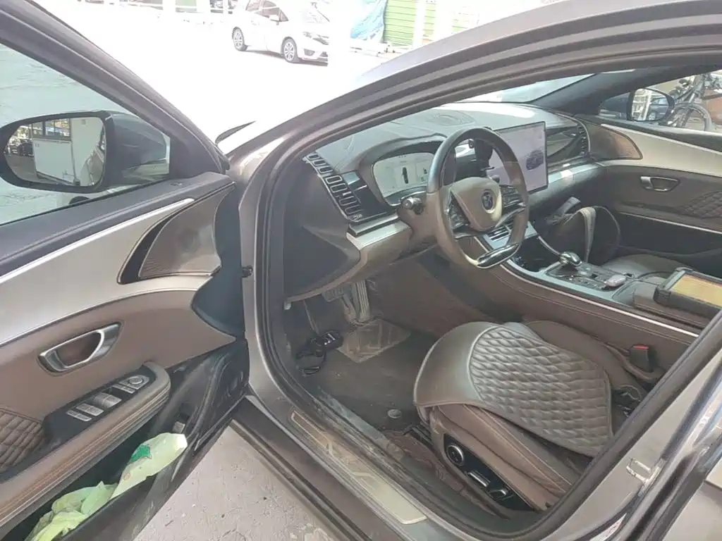BYD Han — миниатюра 16