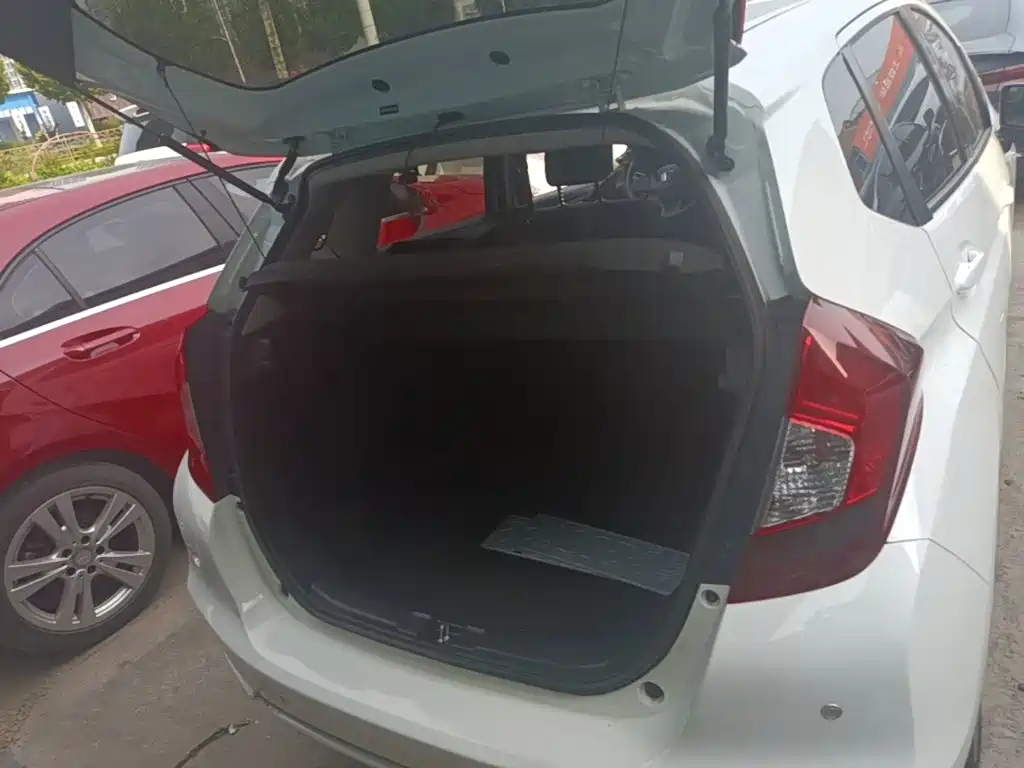 Honda Fit — миниатюра 19