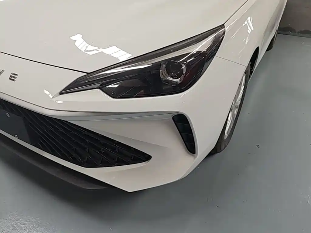 Roewe i5 — миниатюра 24