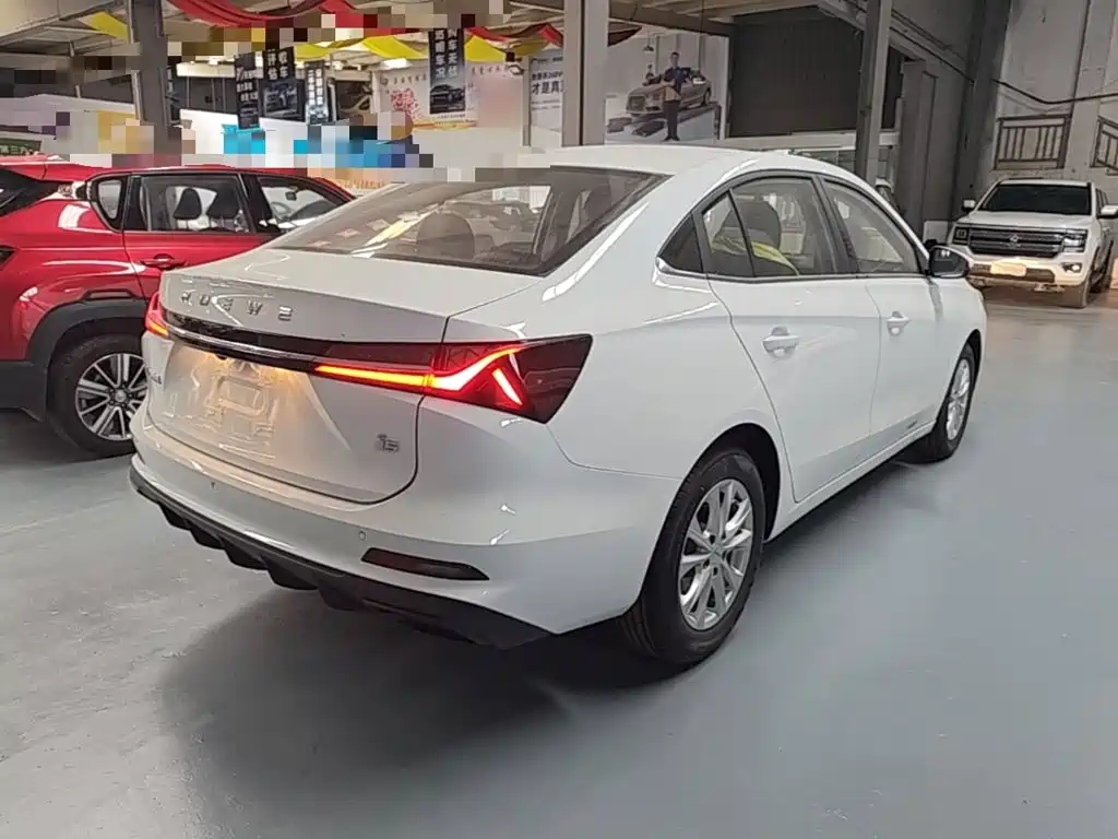Roewe i5 — миниатюра 7