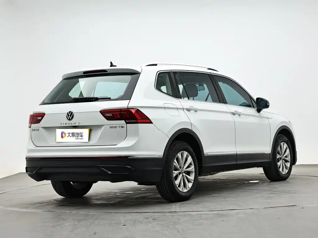 Volkswagen Tiguan L — миниатюра 3