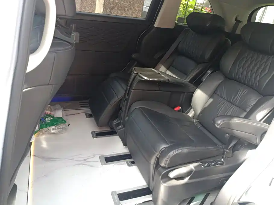 Honda Elysion — миниатюра 11