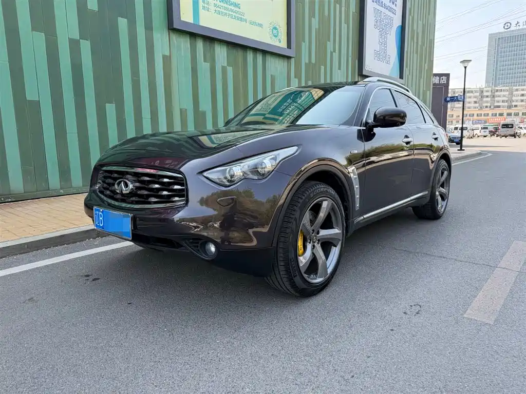 Infiniti FX 2012