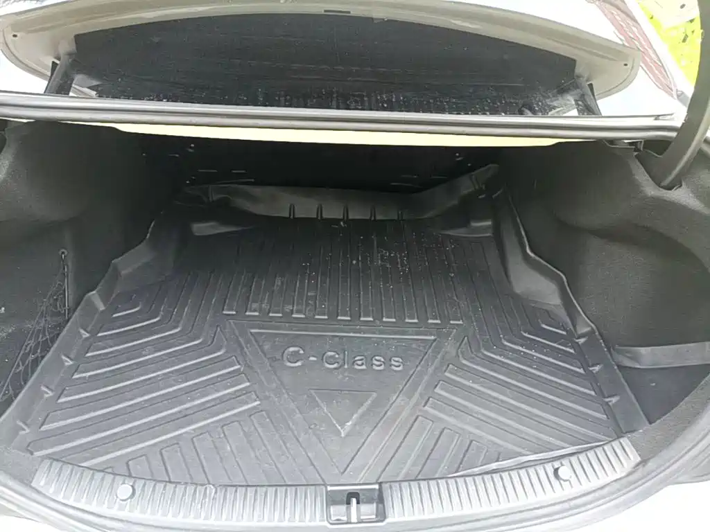 Mercedes-Benz C-Class — миниатюра 19