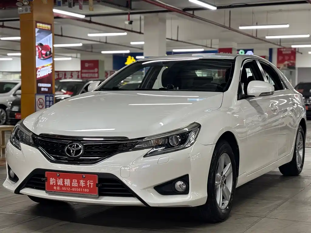 Toyota Reiz 2015