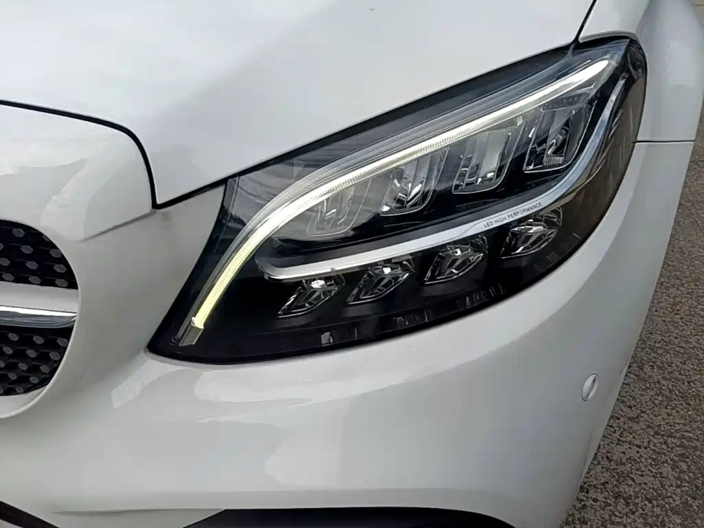 Mercedes-Benz C-Class — миниатюра 24