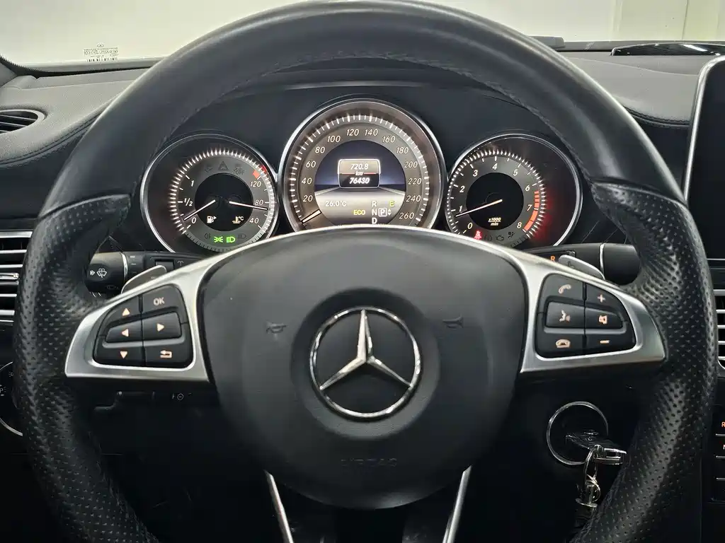 Mercedes-Benz CLS — миниатюра 11