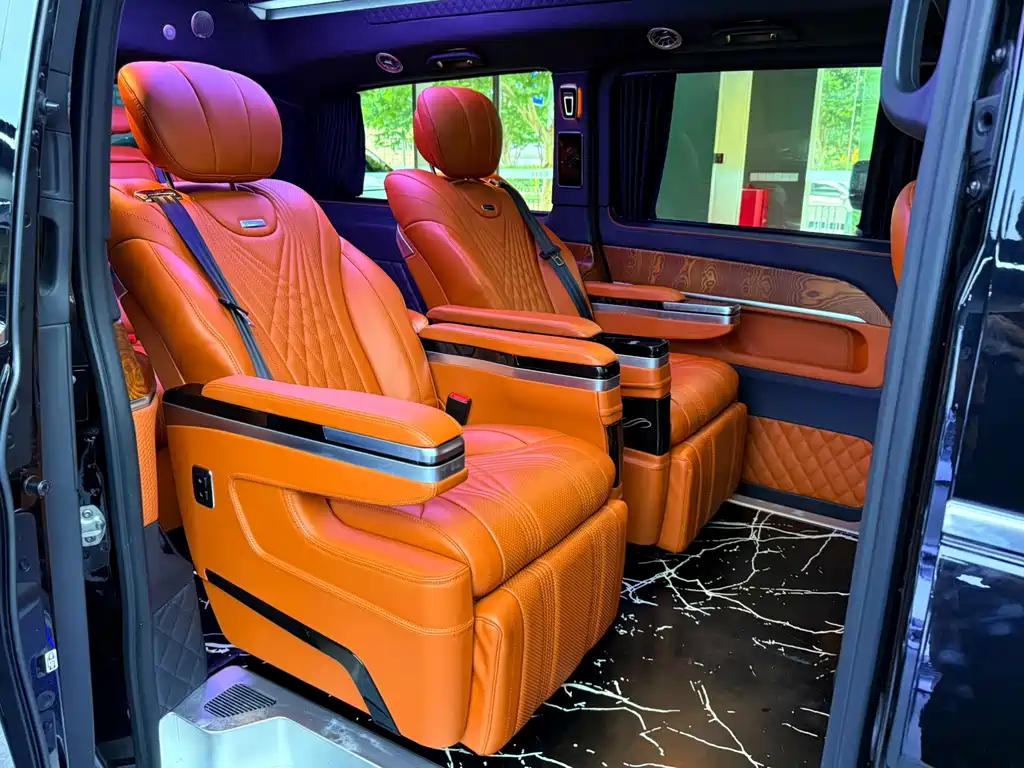 龙程汽车 龙程众骄V-Class — миниатюра 6