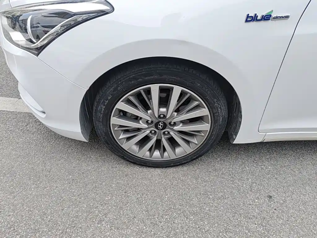 Hyundai Mistra — миниатюра 23
