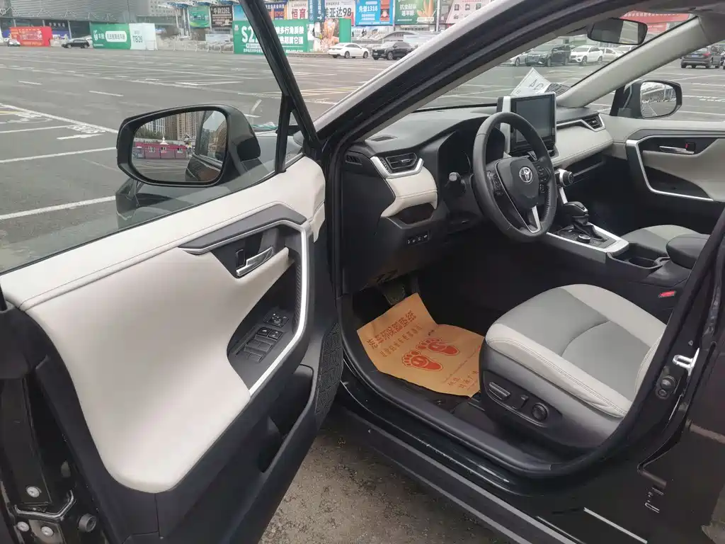 TOYOTA RAV4 RONGFANG