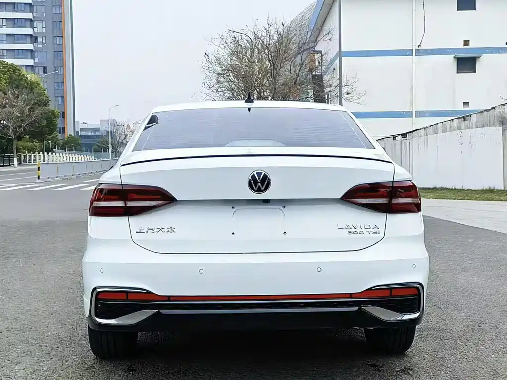 Volkswagen Lavida — миниатюра 8