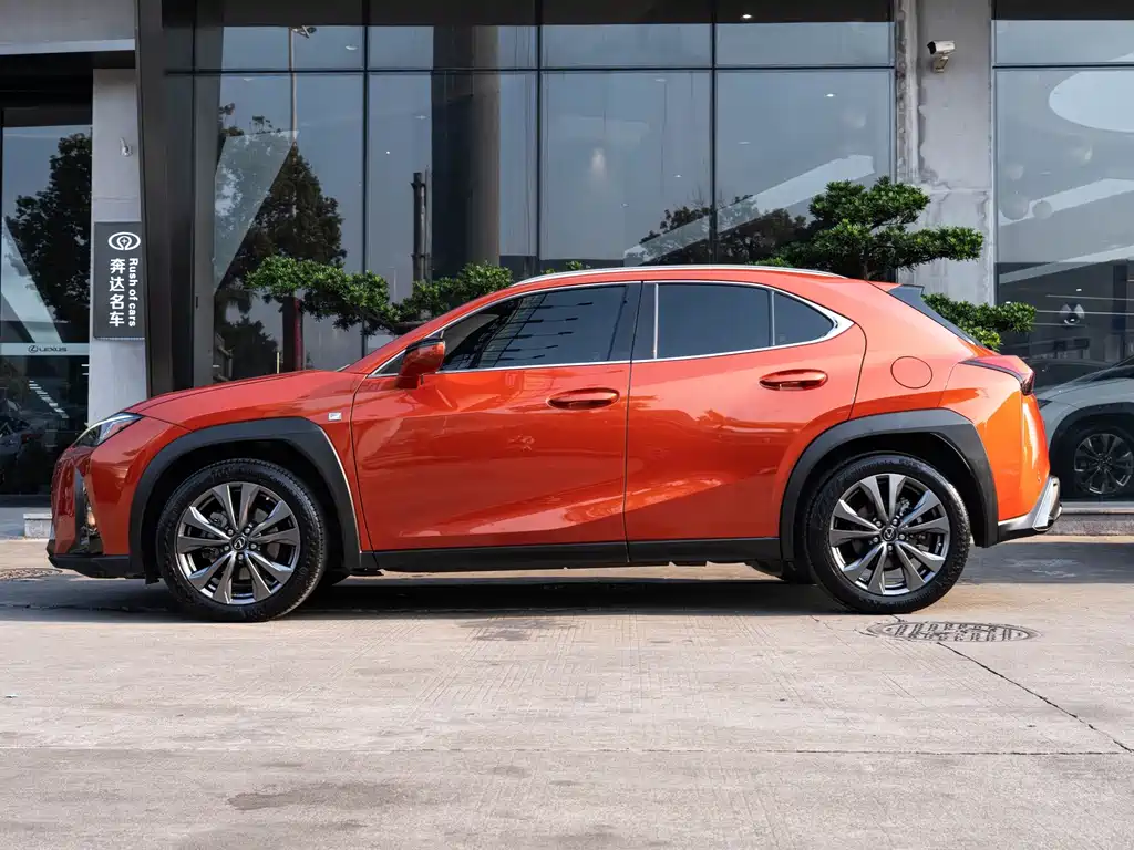 Lexus UX — миниатюра 4