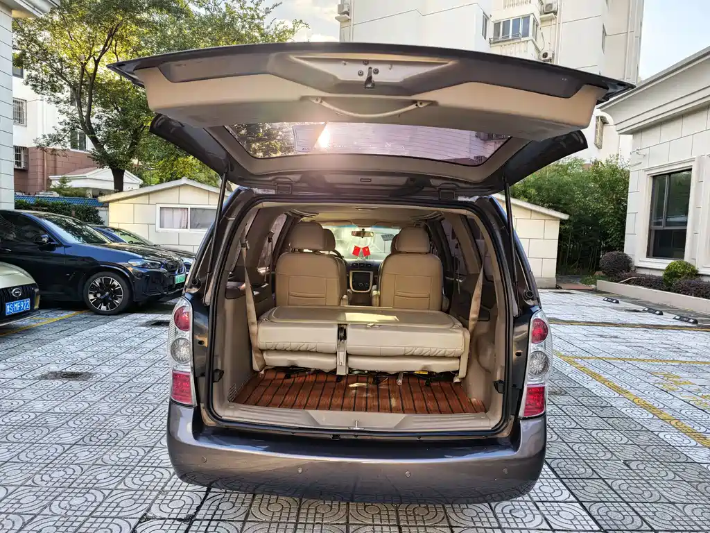 Buick GL8 — миниатюра 9