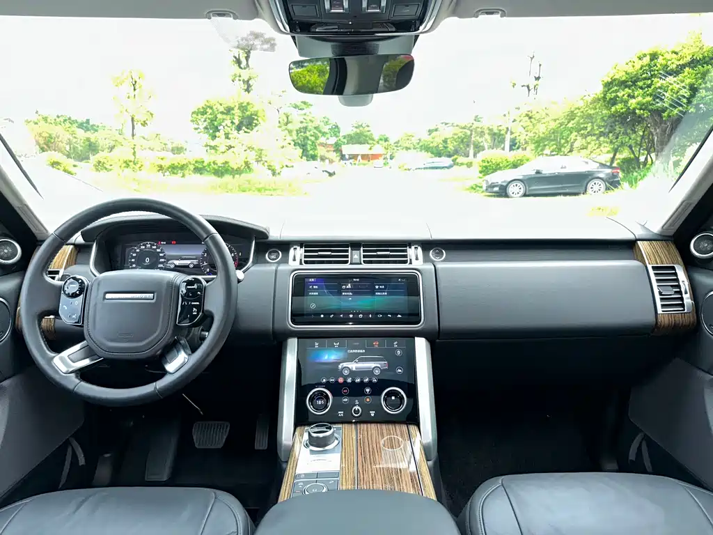 Land Rover Range Rover — миниатюра 14