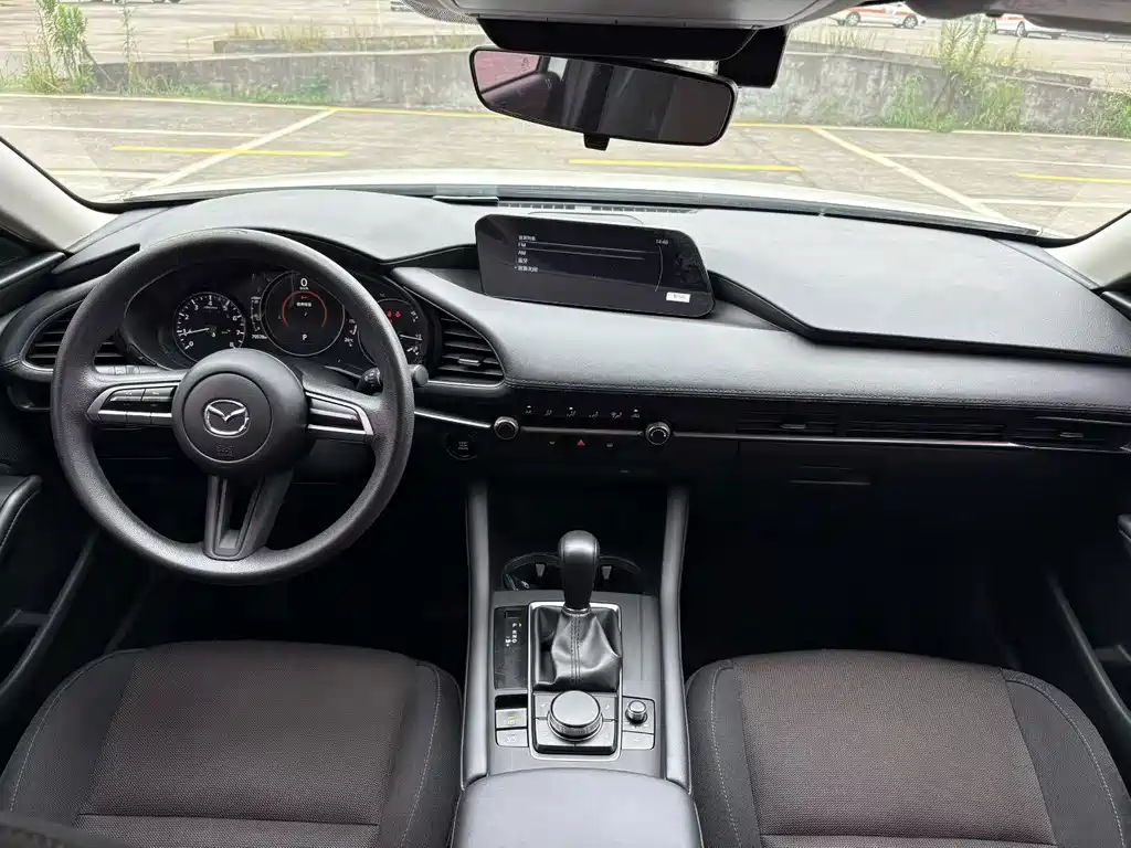 Mazda 3 Axela — миниатюра 8