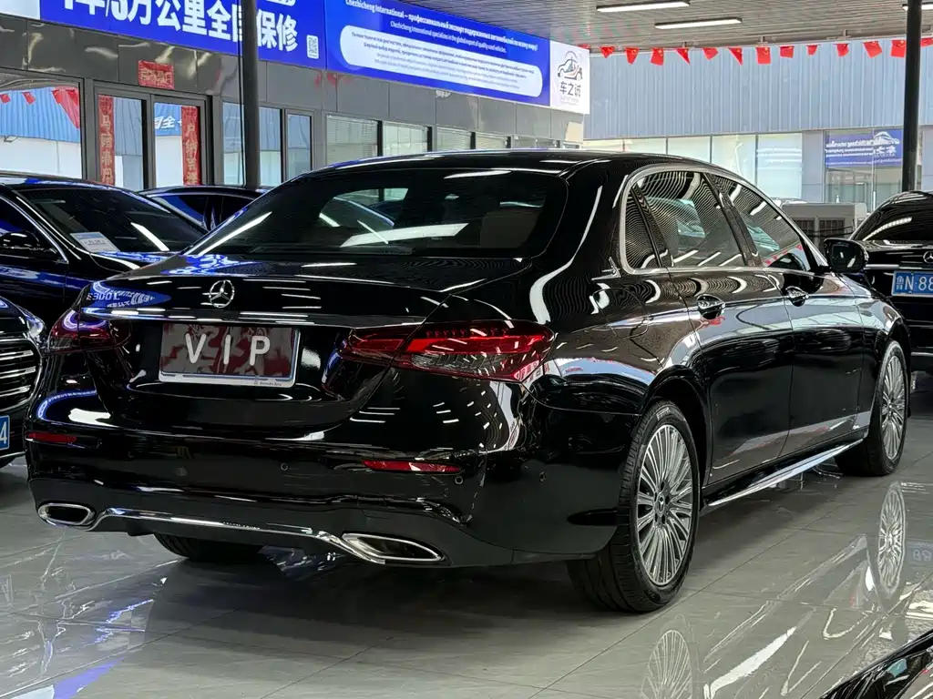 Mercedes-Benz E-Class — миниатюра 14