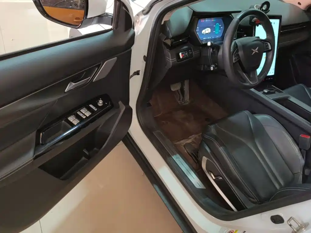 XPeng G3 — миниатюра 16