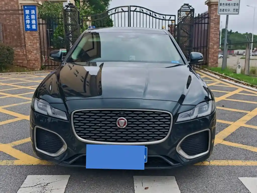 Jaguar XFL