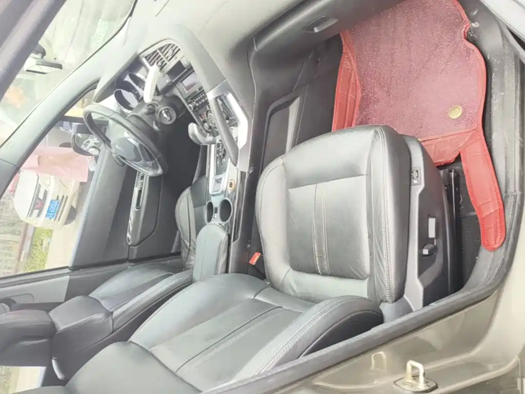 Peugeot 3008 — миниатюра 25