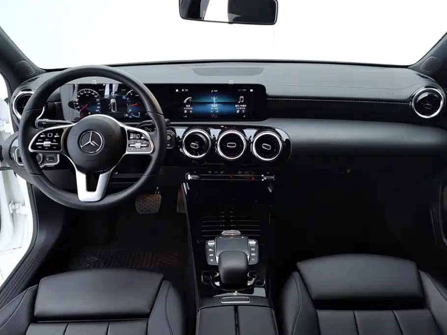 Mercedes-Benz A-Class — миниатюра 12