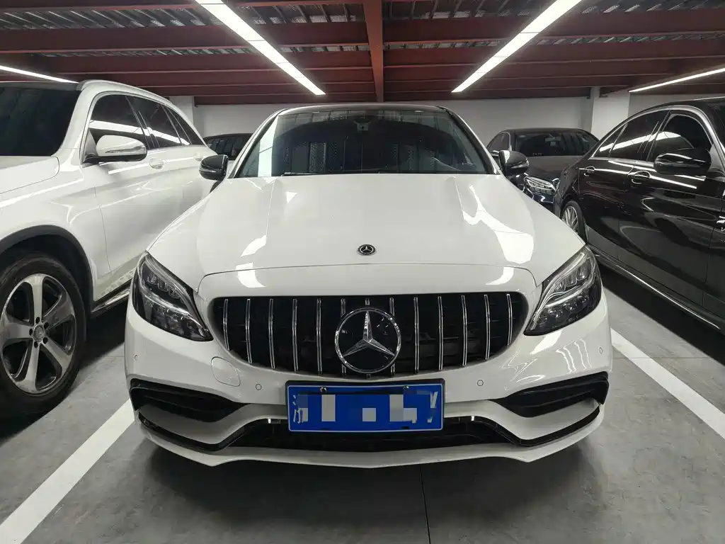 Mercedes-Benz C-Class — миниатюра 2