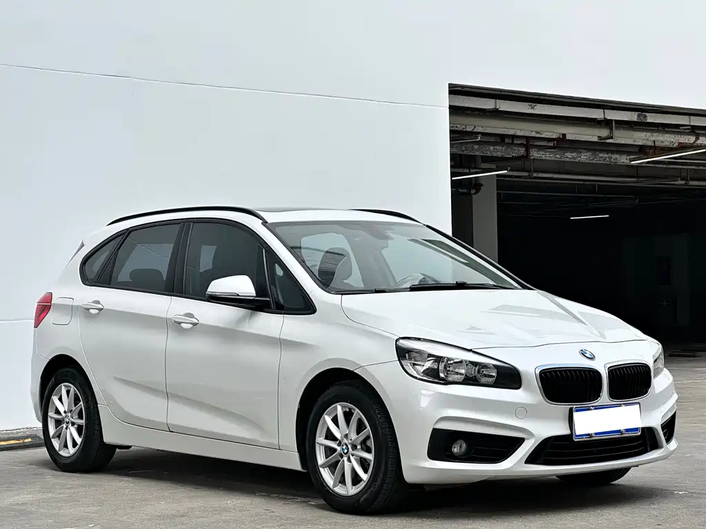 BMW 2 SERIES STATION WAGON