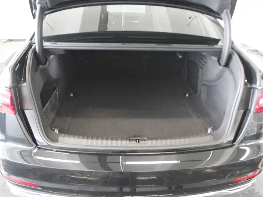 Audi A6L — миниатюра 7